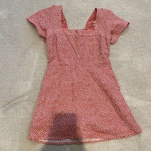 Perfect poka dot dress!!